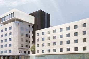 Zvanično otvaranje hotela „Hilton“ 30. septembra