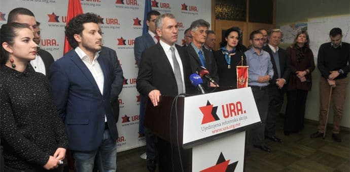 URA povlači kadrove nakon što SDP i Demos odluče o statusu u Vladi URA povlači kadrove nakon što SDP i Demos odluče o statusu u Vladi