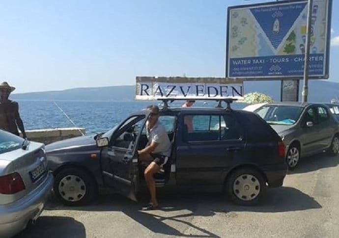 Srećno razveden: Da voziš mercedesa, ne bi bio! Srećno razveden: Da voziš mercedesa, ne bi bio!