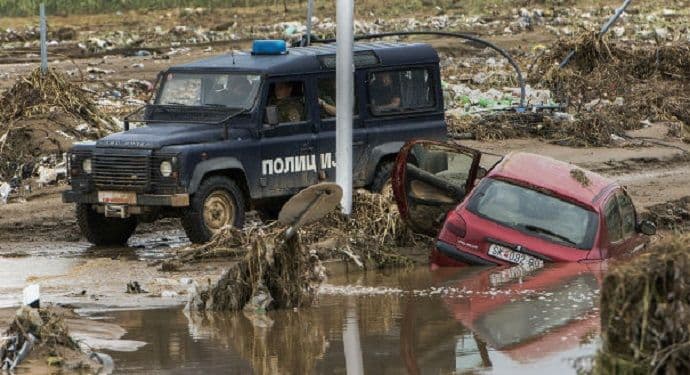Majka i ćerka (4) preživjele zatrpane u blatu četiri dana! Majka i ćerka (4) preživjele zatrpane u blatu četiri dana!