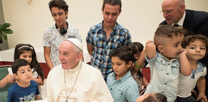 Papa na ručku sa sirijskim izbjeglicama Papa na ručku sa sirijskim izbjeglicama