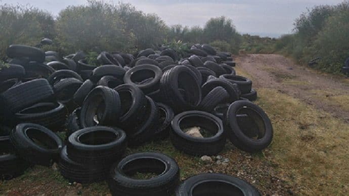 Vrmac postao deponija za istrošene automobilske gume Vrmac postao deponija za istrošene automobilske gume