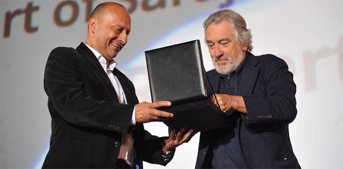 De Niro primio Počasno Srce Sarajeva: Cijeniću i čuvati ovu nagradu De Niro primio Počasno Srce Sarajeva: Cijeniću i čuvati ovu nagradu