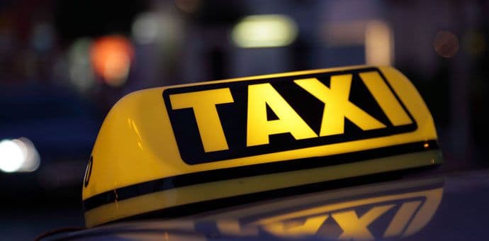 Taksisti sjutra organizuju protestnu vožnju u Podgorici Taksisti sjutra organizuju protestnu vožnju u Podgorici