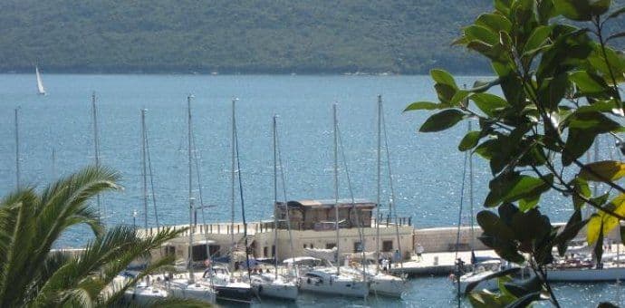 Tuča u HN: Delibašići kažu da su branili konobara Tuča u HN: Delibašići kažu da su branili konobara