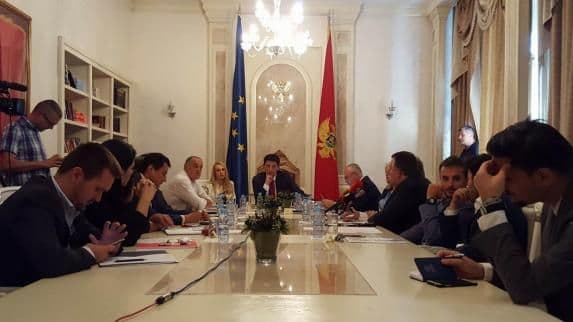 Odbor odlučio: Dva kopredsjedavajuća - Simović i Vuksanović Odbor odlučio: Dva kopredsjedavajuća - Simović i Vuksanović