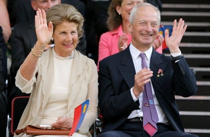 Knjeginja od Lihtenštajna ugostila djecu iz Crne Gore Knjeginja od Lihtenštajna ugostila djecu iz Crne Gore