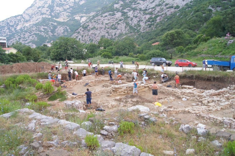 Poljski arheolozi u Risnu iskopali palatu ilirskih kraljeva! Poljski arheolozi u Risnu iskopali palatu ilirskih kraljeva!