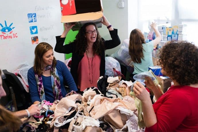 Amerikanka poklonila beskućnicama 20.000 brushaltera Amerikanka poklonila beskućnicama 20.000 brushaltera