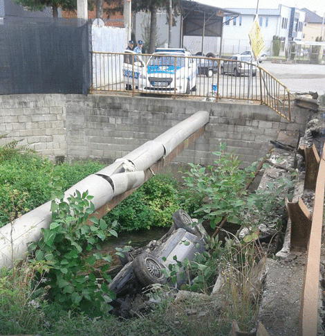 Saobraćajna nesreća kod Laktaša: Poginuo vozač „mercedesa“ Saobraćajna nesreća kod Laktaša: Poginuo vozač „mercedesa“