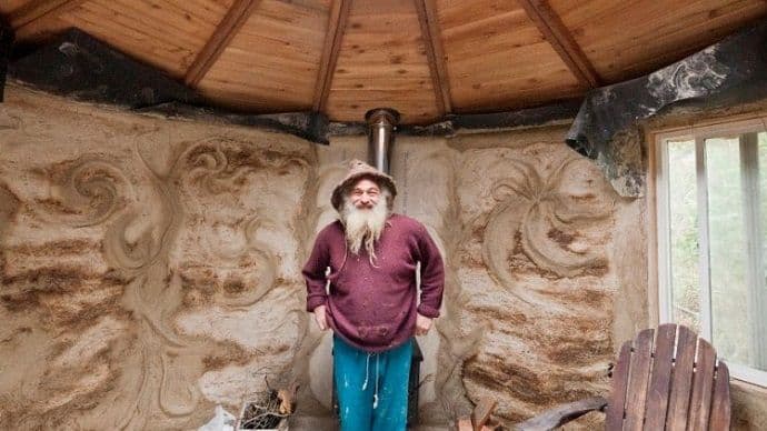 FOTO: Životna priča bosonogog organskog arhitekte FOTO: Životna priča bosonogog organskog arhitekte