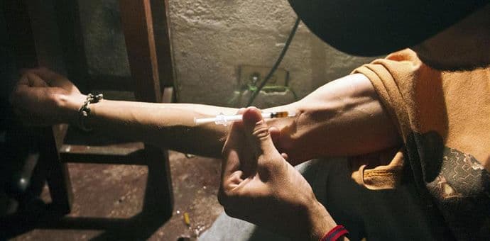 Masovno predoziranje heroinskih zavisnika u SAD Masovno predoziranje heroinskih zavisnika u SAD