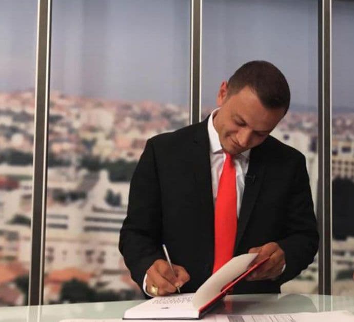 Veliu: Ne bojim se dolaska u Crnu Goru, a vi ne treba da se plašite moje knjige Veliu: Ne bojim se dolaska u Crnu Goru, a vi ne treba da se plašite moje knjige