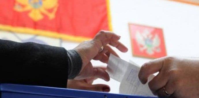 Izborna kampanja: DF unajmljuje strance, DPS još nije odredio Izborna kampanja: DF unajmljuje strance, DPS još nije odredio