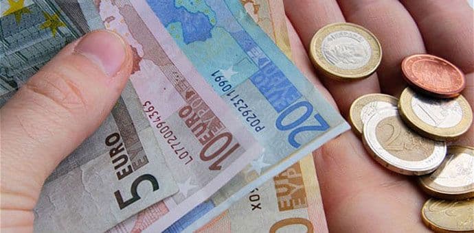 Krediti IRF-a: Comp-comercu 2,5 miliona, Kalamperu i Carinama po dva miliona… Krediti IRF-a: Comp-comercu 2,5 miliona, Kalamperu i Carinama po dva miliona…