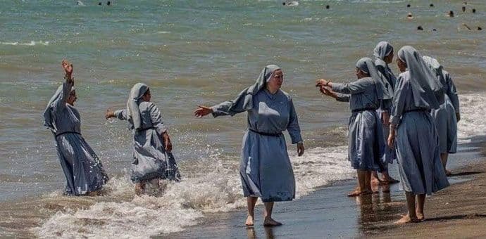 Fotografija izazvala pravu buru, morao i Fejsbuk da reaguje Fotografija izazvala pravu buru, morao i Fejsbuk da reaguje