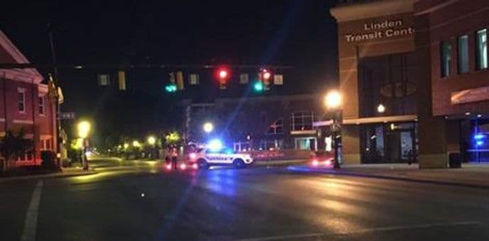 Pobrkala kočnicu i gas! Pobrkala kočnicu i gas!