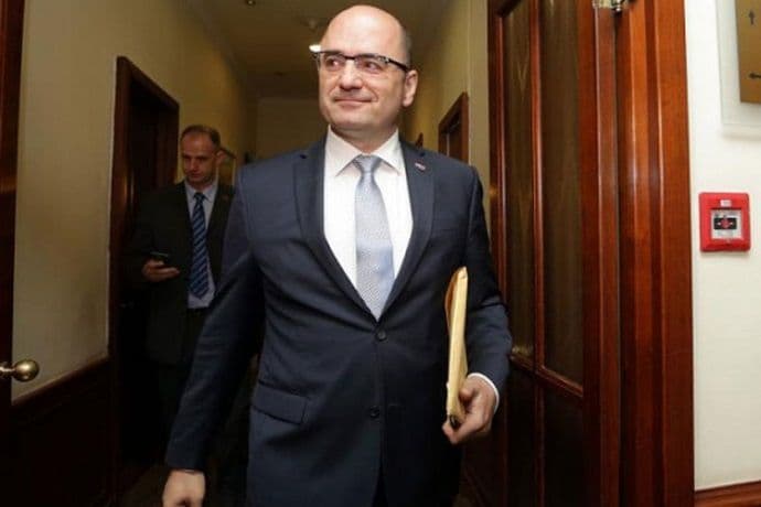 Funkcioner HDZ-a prepisao 70 odsto diplomskog? Funkcioner HDZ-a prepisao 70 odsto diplomskog?