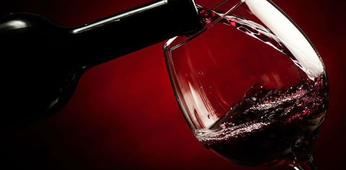 Najgora i najbolja pića za mamurluk Najgora i najbolja pića za mamurluk