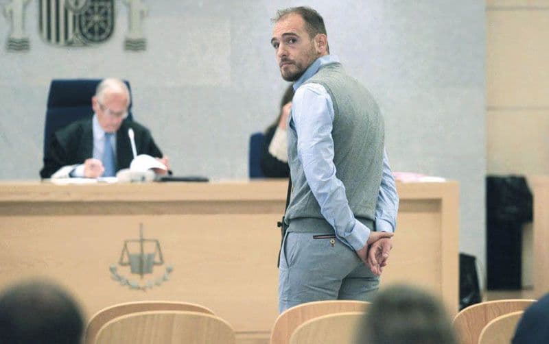 Srbija povukla potjernicu za Bojovićem Srbija povukla potjernicu za Bojovićem