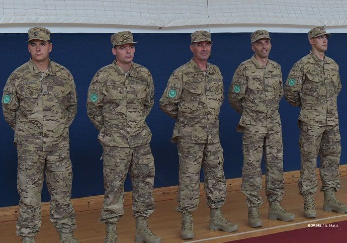 Svečani ispraćaj petog kontigenta Vojske u Avganistan Svečani ispraćaj petog kontigenta Vojske u Avganistan