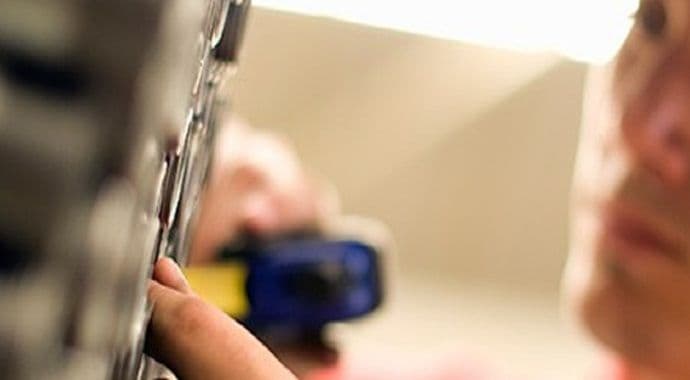 Na crno radilo 500 radnika, poslodavcima kazne preko 210.000 eura Na crno radilo 500 radnika, poslodavcima kazne preko 210.000 eura