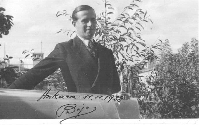 BARSKI DRAGULJI: Svjedok afere Cicero - Božo Nika Ivova Ćetković BARSKI DRAGULJI: Svjedok afere Cicero - Božo Nika Ivova Ćetković