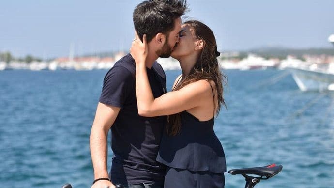 Prešao na biciklu pola Evrope da zaprosi curu Prešao na biciklu pola Evrope da zaprosi curu