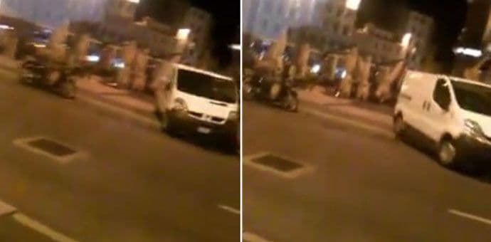 HAOS U TRSTU: Pijani Srbin uletio kombijem u baštu kafića jer je konobar odbio da ga usluži HAOS U TRSTU: Pijani Srbin uletio kombijem u baštu kafića jer je konobar odbio da ga usluži