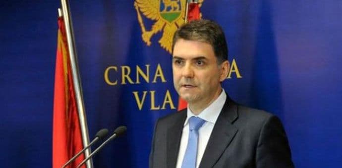 Ministri bi da su turisti Ministri bi da su turisti