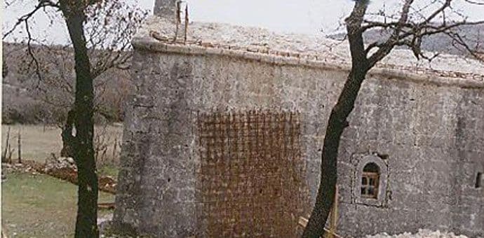 Crkva Sv. Arhanđela Mihaila u Gornjim Rogamima: Vlasnik lično mitropolit SPC?! Crkva Sv. Arhanđela Mihaila u Gornjim Rogamima: Vlasnik lično mitropolit SPC?!