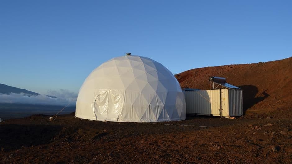 Završena simulacija života na Marsu - godinu dana u kupoli Završena simulacija života na Marsu - godinu dana u kupoli
