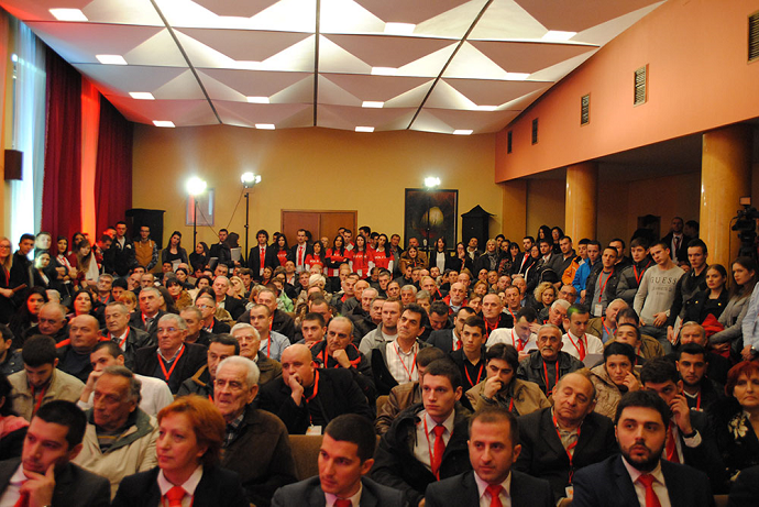 Demokrate Nikšić : DPS nas ne možete kupiti, ucijeniti i zaplašiti! Demokrate Nikšić : DPS nas ne možete kupiti, ucijeniti i zaplašiti!