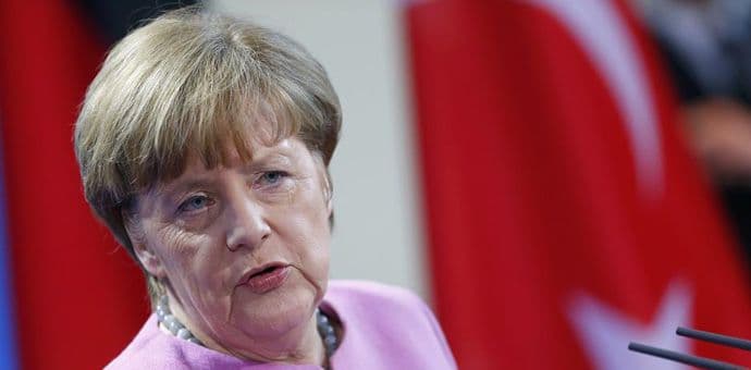 Merkel: Njemačka da ostane otvoreno društvo Merkel: Njemačka da ostane otvoreno društvo