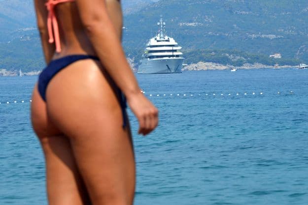 Roman Abramovič stigao u Dubrovnik megajahtom vrijednom 1,2 milijarde dolara Roman Abramovič stigao u Dubrovnik megajahtom vrijednom 1,2 milijarde dolara