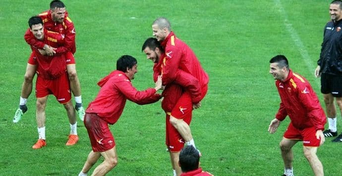 Božović: Crna Gora može da igra sa Rumunijom Božović: Crna Gora može da igra sa Rumunijom