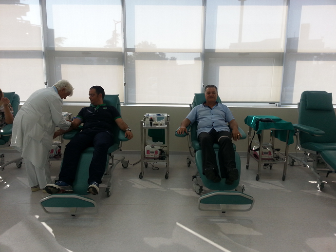 Zaposleni u Ministarstvu prosvjete dali krv (FOTO) Zaposleni u Ministarstvu prosvjete dali krv (FOTO)