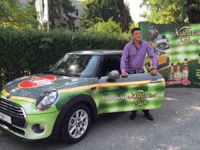 Milutin Jokić dobitnik automobila "Mini One" Milutin Jokić dobitnik automobila "Mini One"