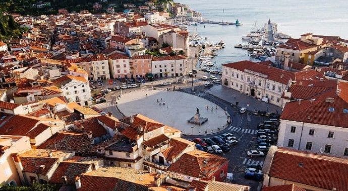 Najljepši gradovi za zaljubljene: Među njima i jedan crnogorski Najljepši gradovi za zaljubljene: Među njima i jedan crnogorski