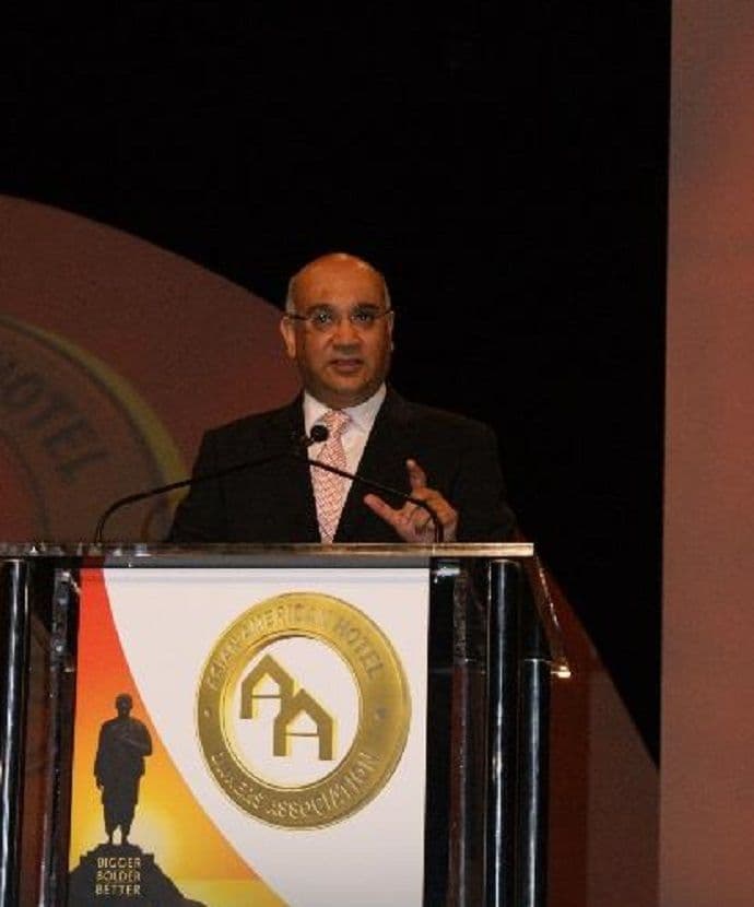 Poslanik podnio ostavku zbog seks skandala Poslanik podnio ostavku zbog seks skandala