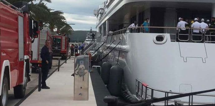 Ugašen požar na jahti katarskog emira Ugašen požar na jahti katarskog emira