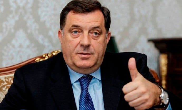 Dodik poručio ambasadorima: Srpska ne odustaje od referenduma Dodik poručio ambasadorima: Srpska ne odustaje od referenduma