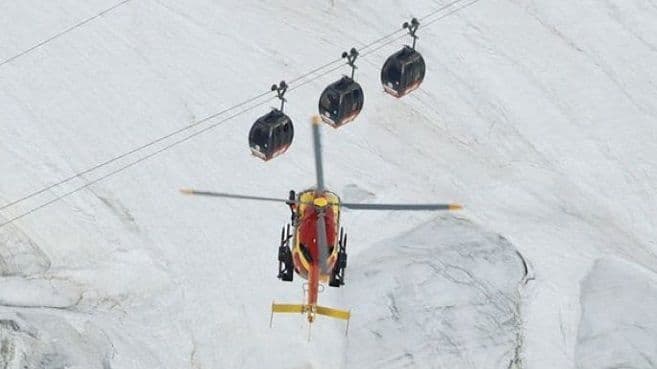 Spašavanje 110 putnika zarobljenih na žičari na Mon Blanu Spašavanje 110 putnika zarobljenih na žičari na Mon Blanu