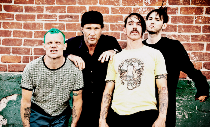 Omaž Travolti u novom spotu Red Hot Čili Pepersa Omaž Travolti u novom spotu Red Hot Čili Pepersa