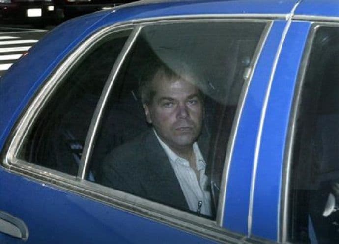 Atentator na Ronalda Regana sjutra na slobodi Atentator na Ronalda Regana sjutra na slobodi