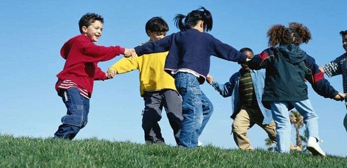 Igre nekad i sad: Sve više sa mašinama, sve manje sa ljudima Igre nekad i sad: Sve više sa mašinama, sve manje sa ljudima