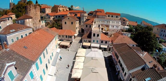Herceg Novi: Partije da ne narušavaju izgled ulica promotivnim materijalom Herceg Novi: Partije da ne narušavaju izgled ulica promotivnim materijalom