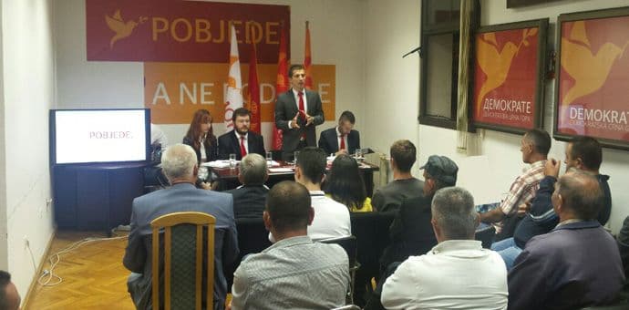 Bečić: Demokrate trn u oku mnogima, a naročito ovoj vlasti Bečić: Demokrate trn u oku mnogima, a naročito ovoj vlasti