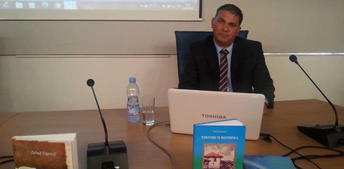 Prezentovan naučni rad Sokolja Beganaja, prvog Roma magistra u Crnoj Gori Prezentovan naučni rad Sokolja Beganaja, prvog Roma magistra u Crnoj Gori