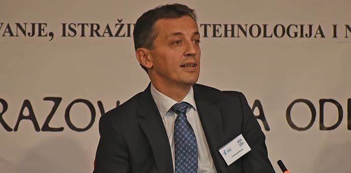 BOŠKOVIĆ: Osnovno obrazovanje bazirano na taloženju informacija a ne na razumijevanju BOŠKOVIĆ: Osnovno obrazovanje bazirano na taloženju informacija a ne na razumijevanju